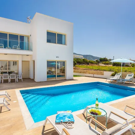 Villa Diana Seaside Pomos Exterior photo